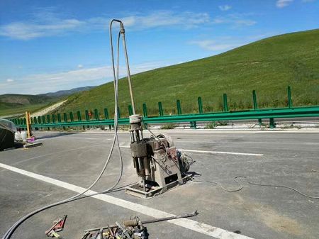 兴隆华侨农场公路地基基础注浆加固